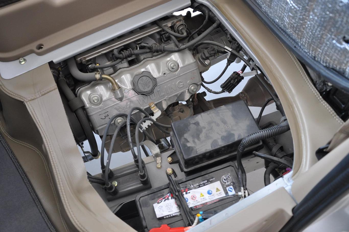 佳宝v70 Ⅱv70Ⅱ代 1.0l 手动 标准型 国四发动机