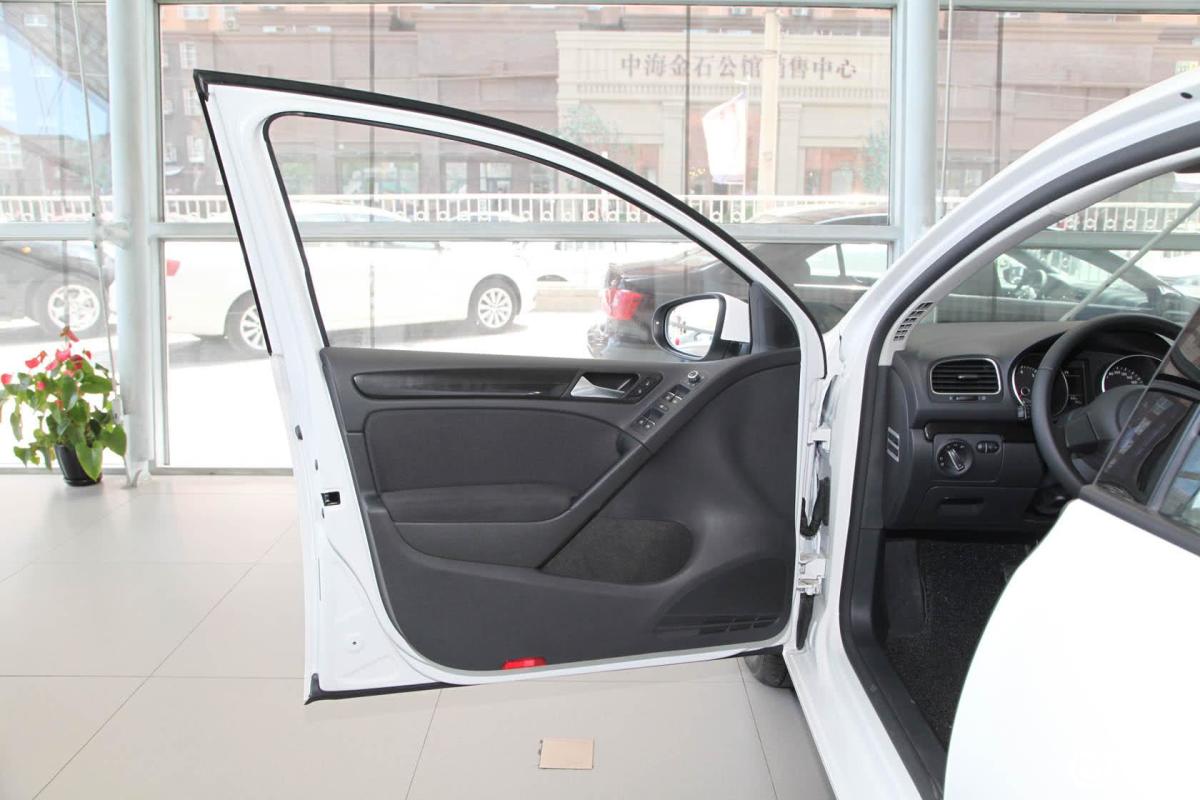 6l 自动 舒适型驾驶员侧车门内门板汽车图片-汽车图片大全】-易车