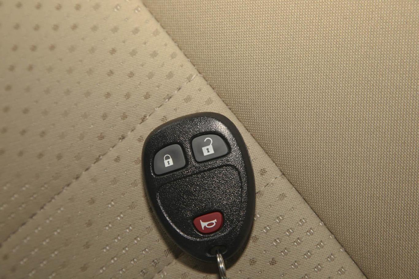 别克gl8陆上公务舱 2.4l at 舒适版钥匙