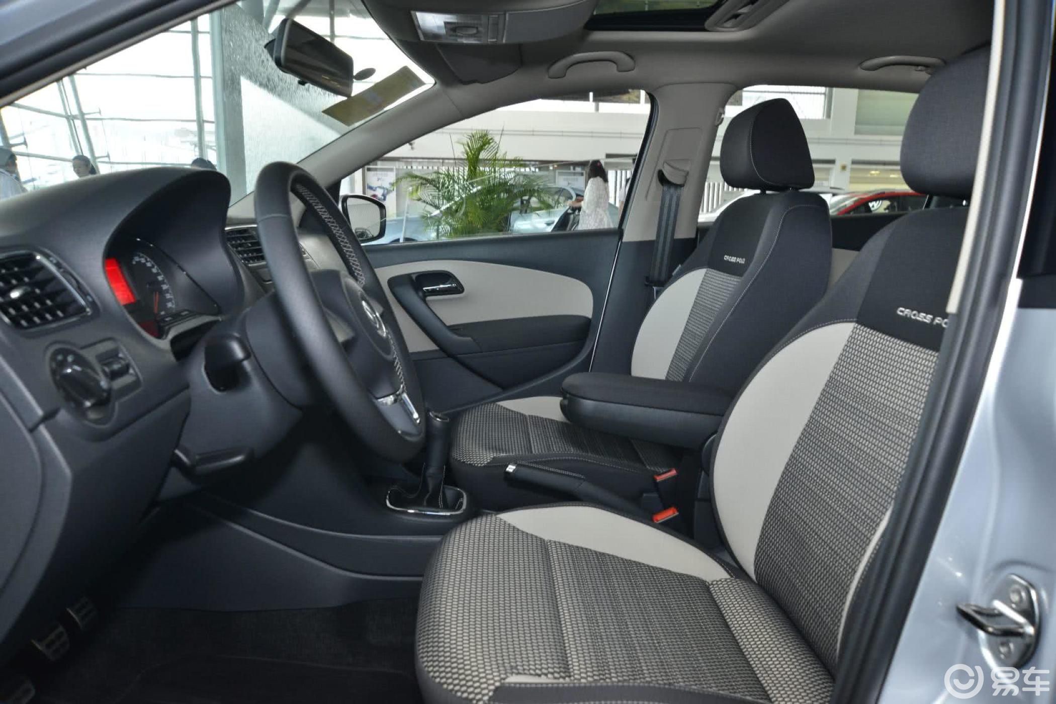 【polo2014款cross 1.6l 手动前排空间汽车图片-汽车图片大全】-易车