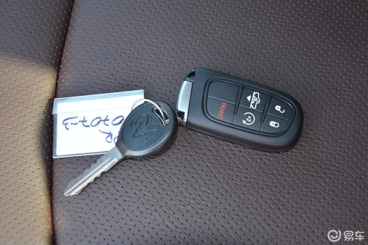 7l 自动侧前45度车头向右水平汽车图片-汽车图片大全】-易车网