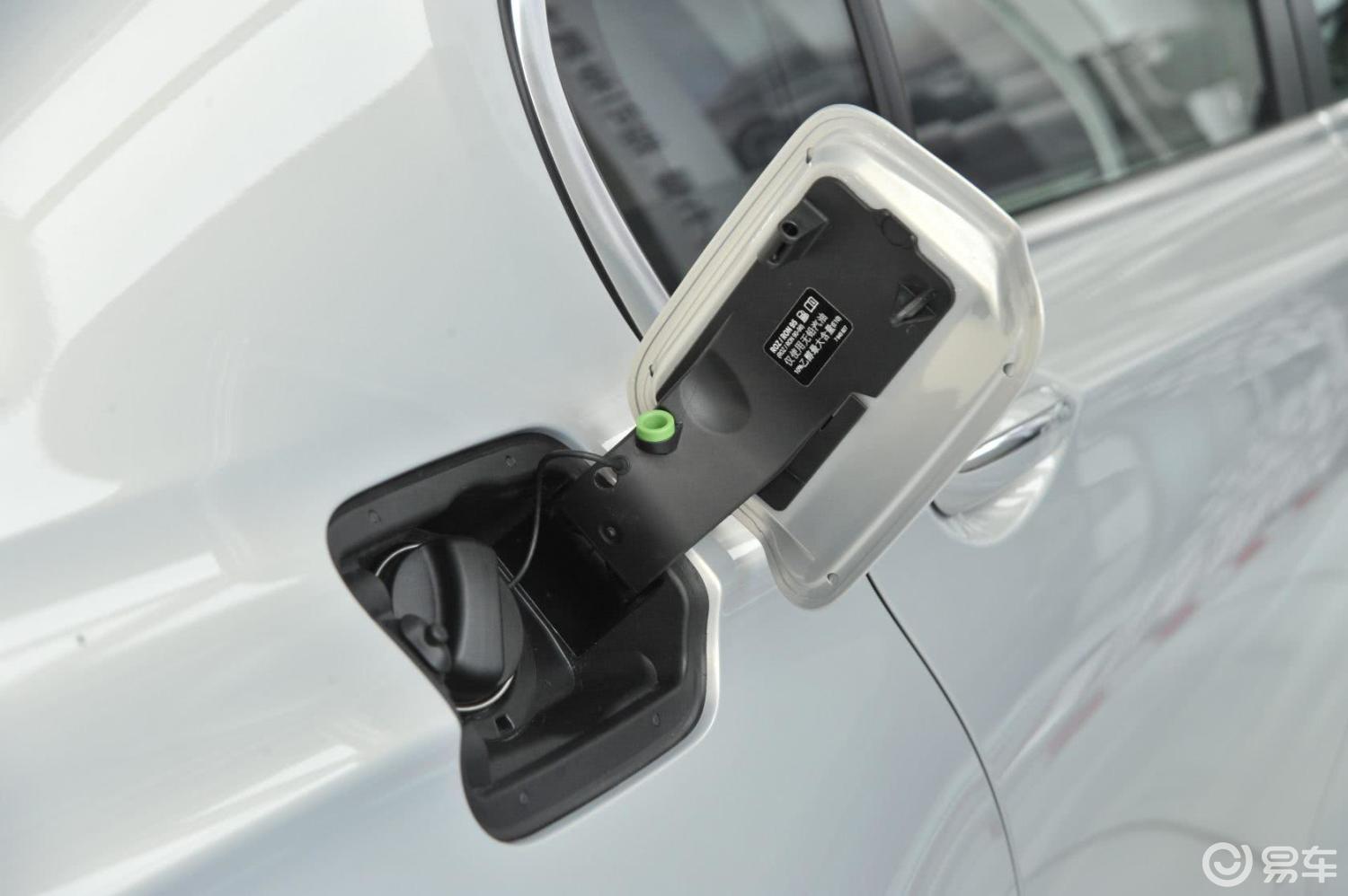 【宝马7系2014款740li xdrive 马年限量版油箱盖汽车图片-汽车图片