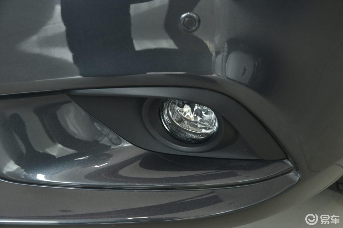 【阿特兹2014款2.5l 蓝天尊崇版雾灯汽车图片-汽车图片大全】-易车