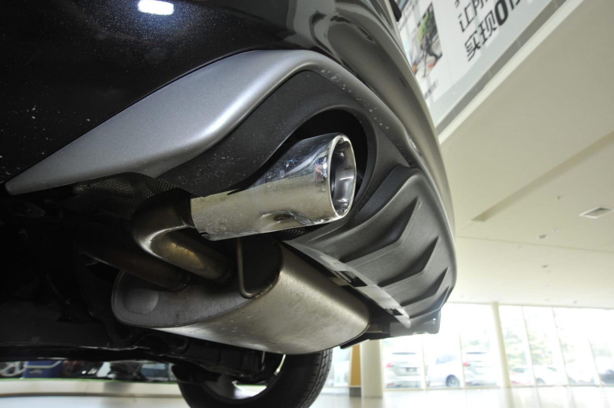 【沃尔沃xc60(进口)2015款t5 个性运动版排气管(排气管装饰罩)汽车