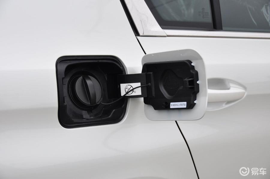 【标致4082014款1.