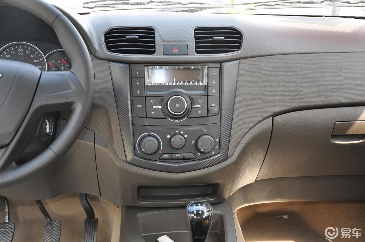 【五菱宏光s12014款1.