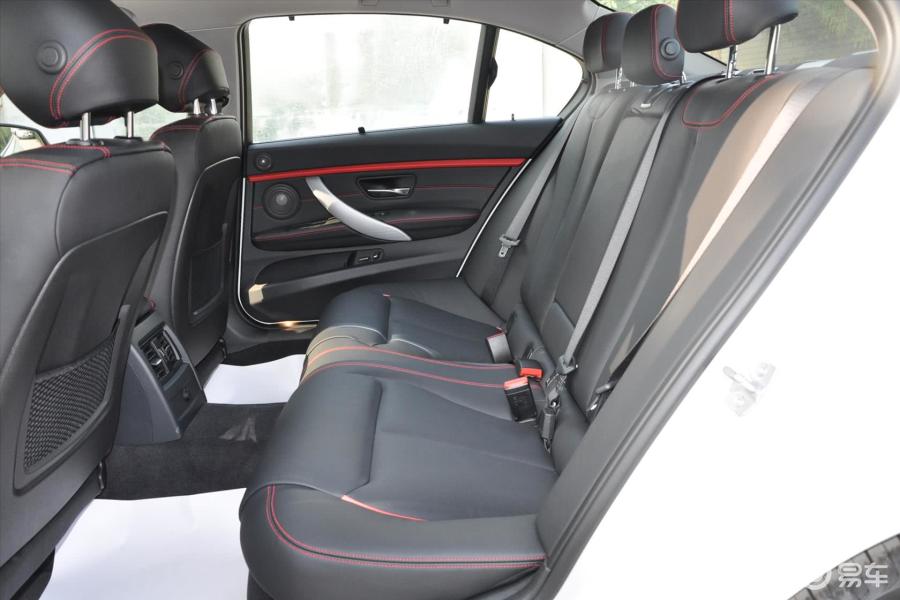 【宝马3系2014款320li 马年限量版后排空间体验汽车图片-汽车图片大全