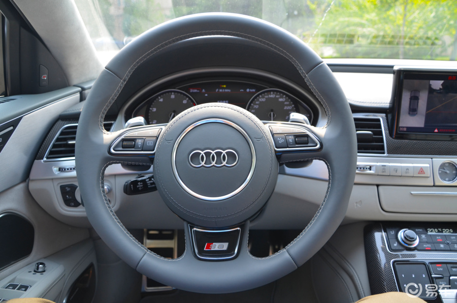 【奥迪s82014款4.