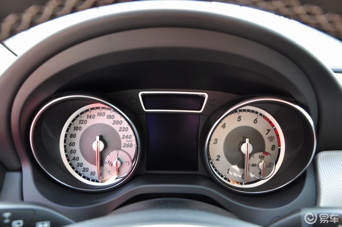 【奔驰gla(进口)2015款200仪表盘汽车图片-汽车图片大全】-易车