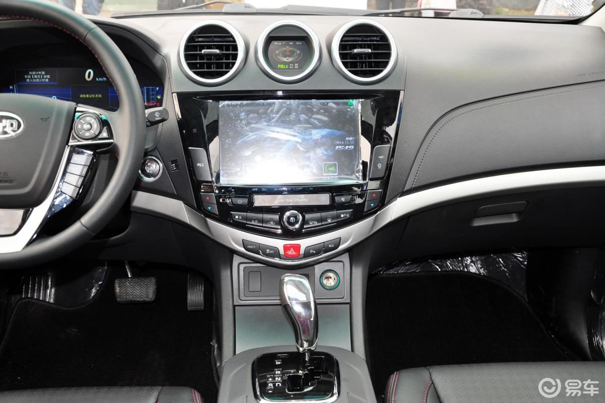 0tid 手自一体 旗舰型 7座中控台整体汽车图片-汽车图片大全】-易车