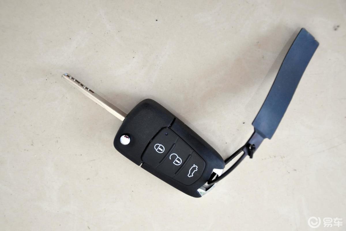 【海马s52014款1.6l 手动 智骋型钥匙汽车图片-汽车图片大全】-易车
