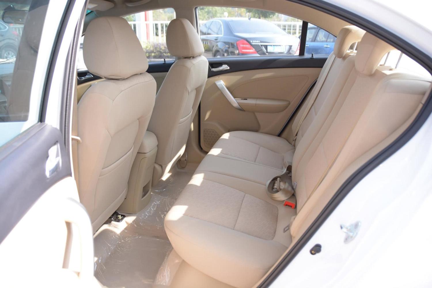 【凯翼c32015款1.