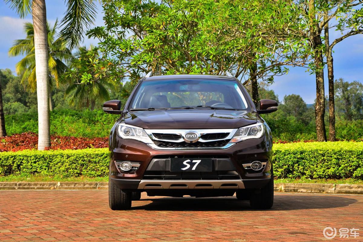 【比亚迪s72015款2.