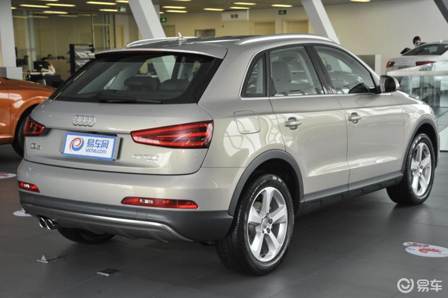 【奥迪q32012款40 tfsi 运动型侧后45度车头向右水平汽车图片-汽车