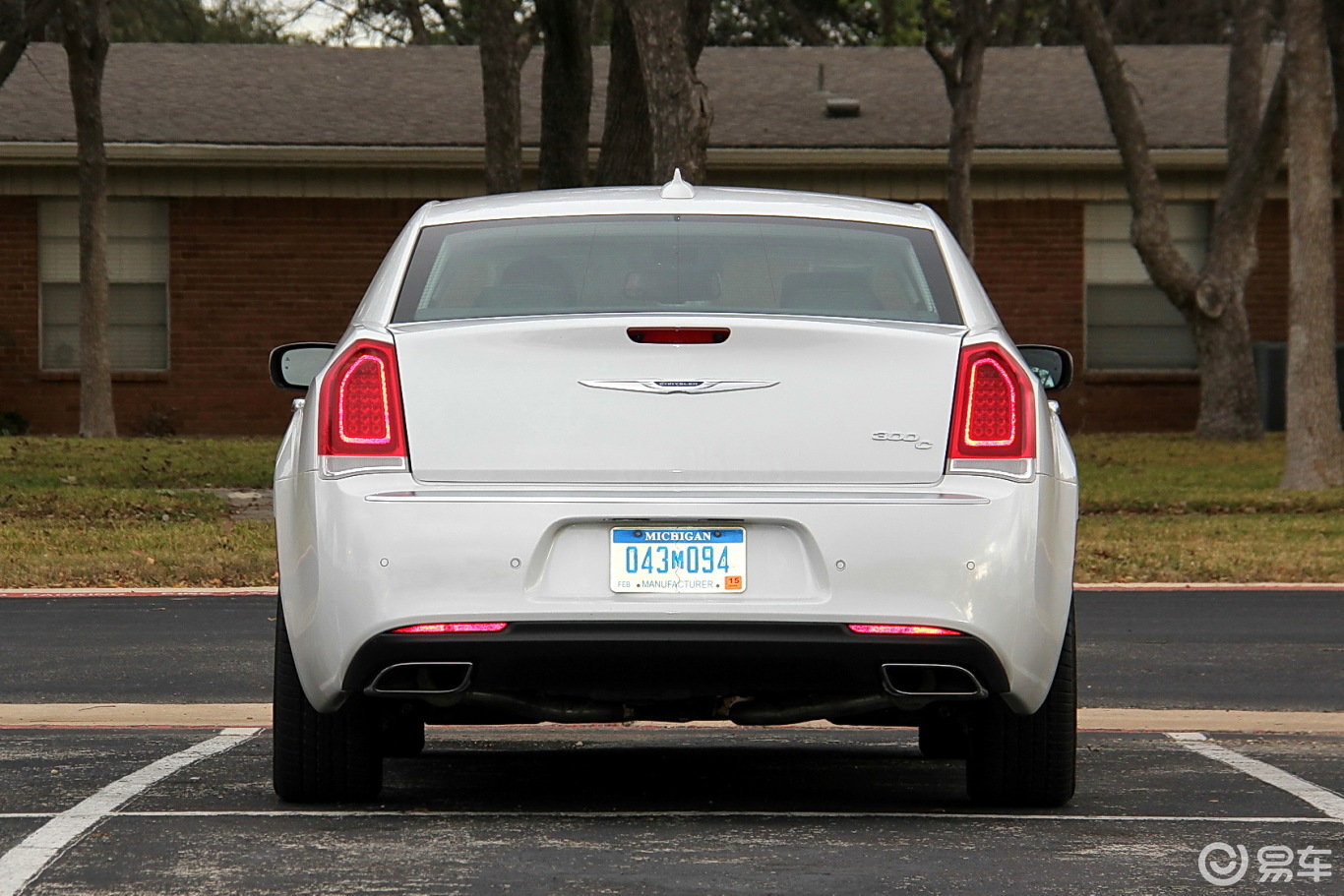 6l 手自一体 尊崇版】克莱斯勒300c_3.