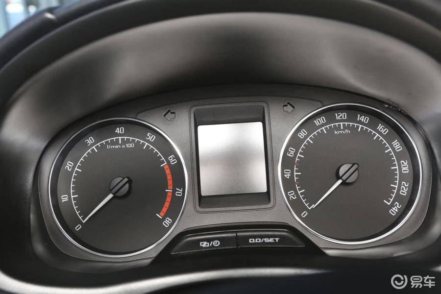 什么叫手自一体的汽车 15470772351191_3818074_14.jpg