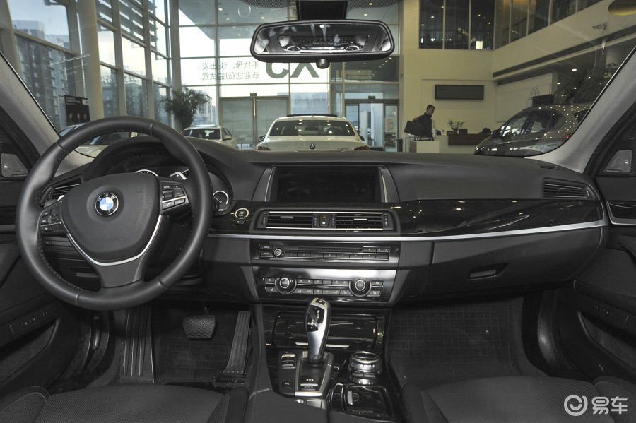 【宝马5系2014款535li 领先型完整内饰(中间位置)汽车图片-汽车图片