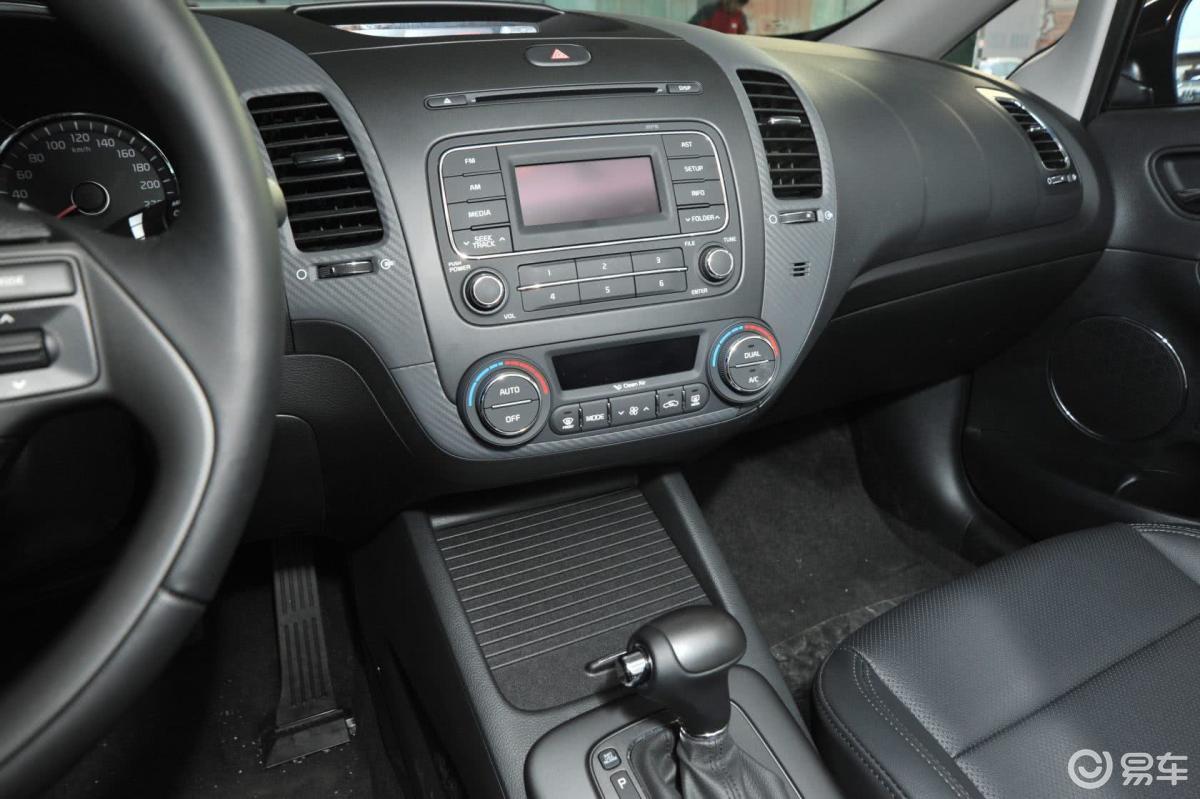 【起亚k32015款1.