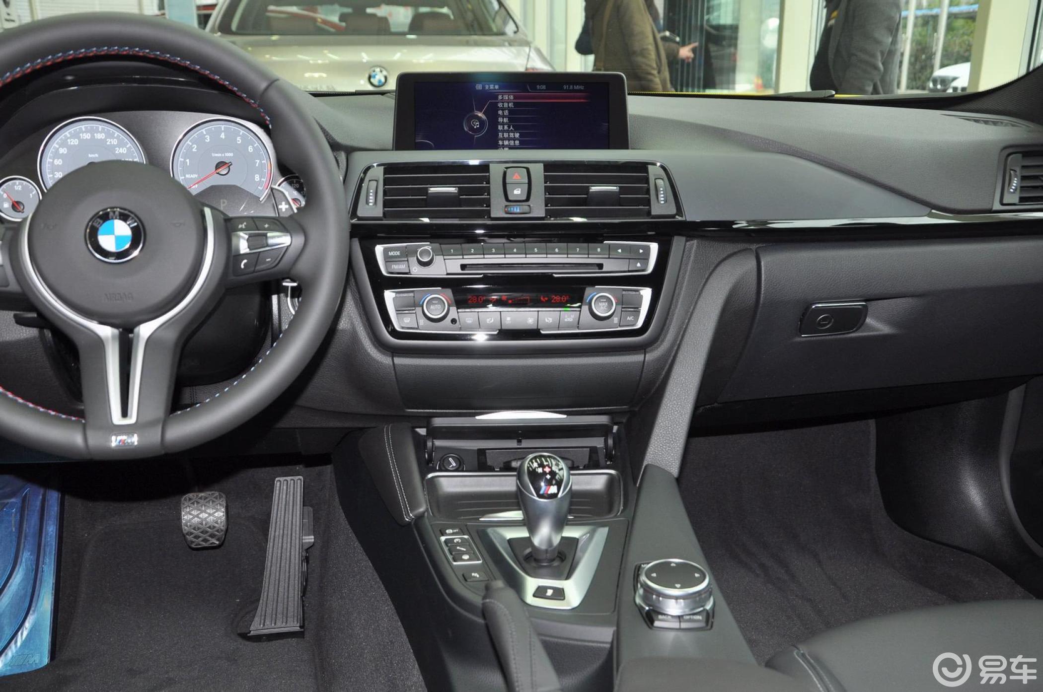 0t 手自一体中控台驾驶员方向汽车图片-汽车图片大全】-易车