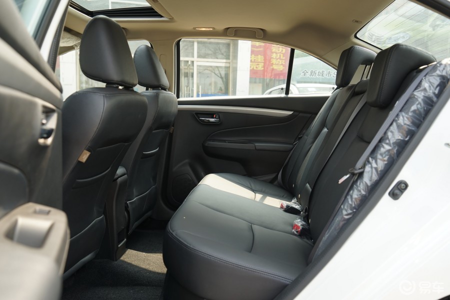 【启悦2015款1.6l mt 舒享型后排空间汽车图片-汽车图片大全】-易车网