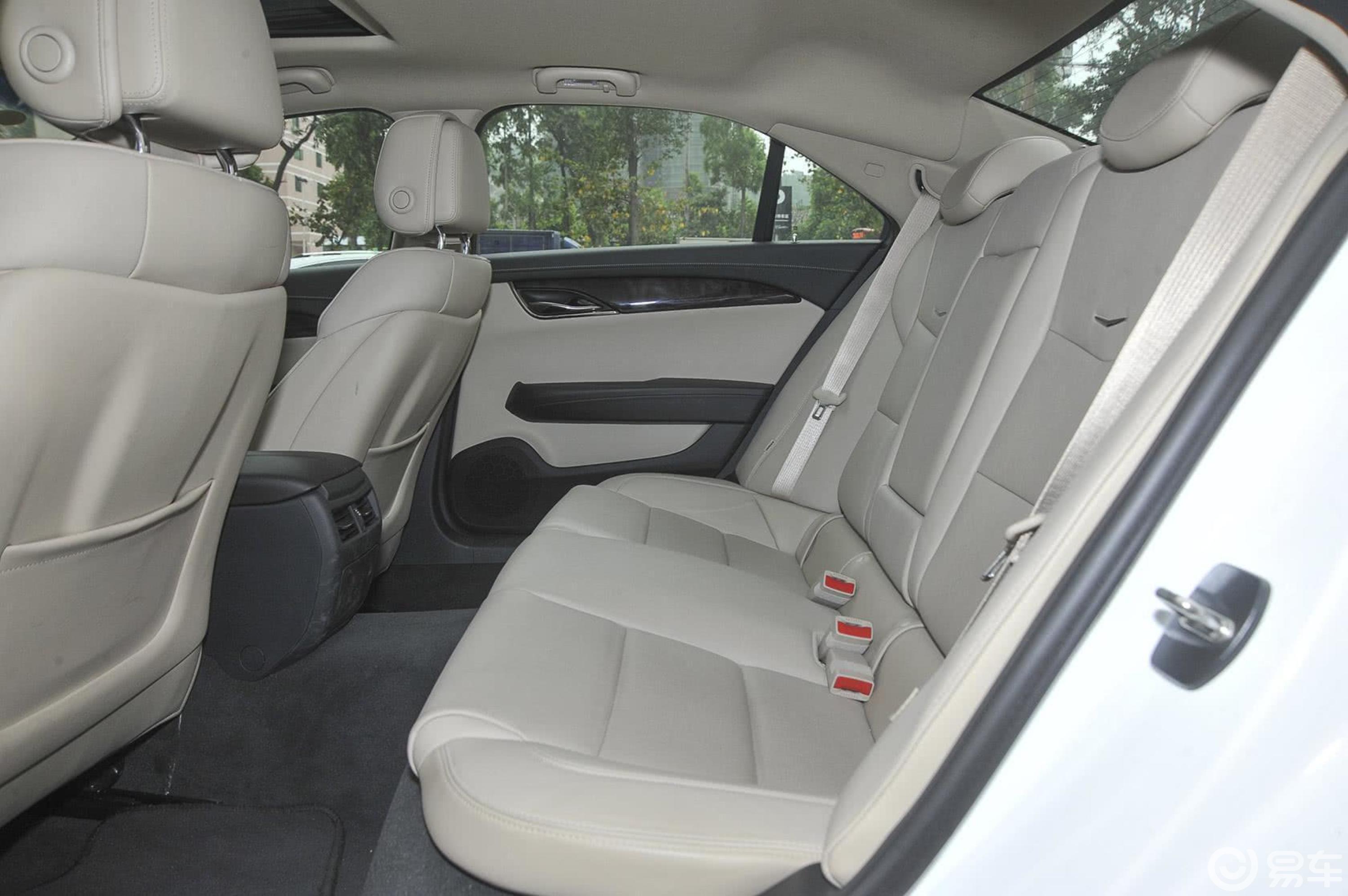 【凯迪拉克ats-l2014款28t 领先型后排空间体验汽车图片-汽车图片大全