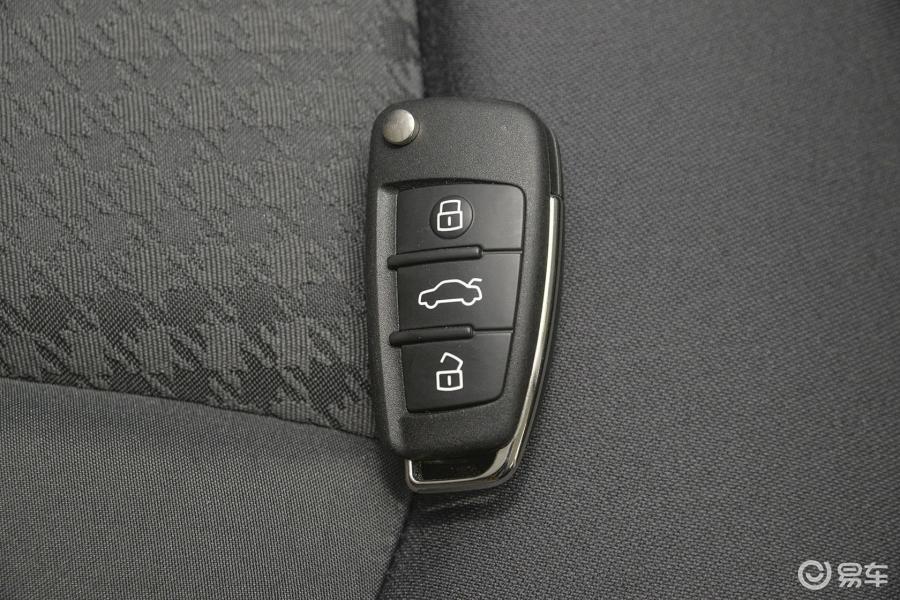 【奥迪a12014款30 tfsi 时尚型钥匙汽车图片-汽车图片大全】-易车网