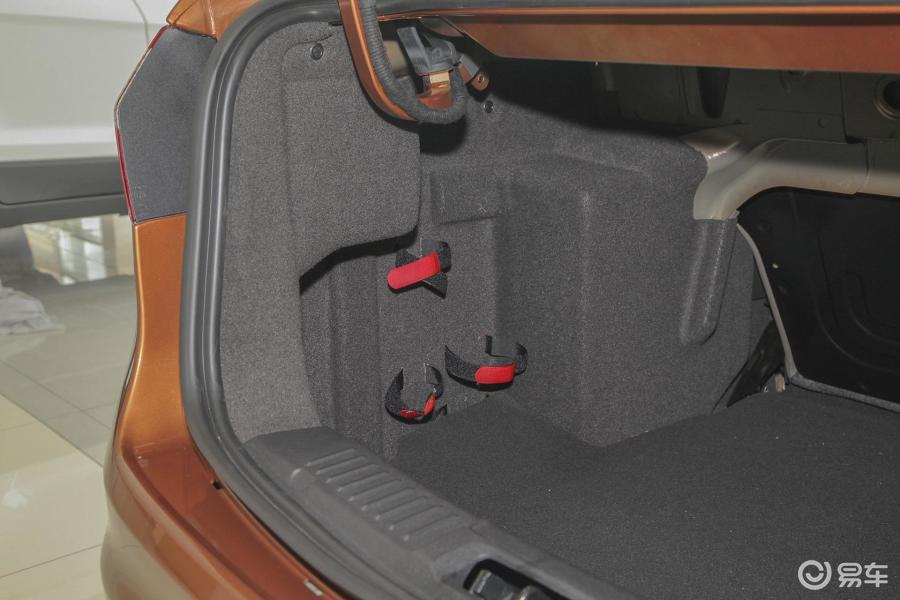 福特嘉年华三厢 嘉年华三厢 空间-摩卡棕图