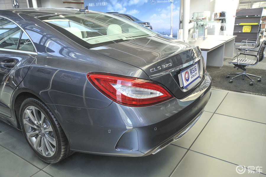 【奔驰cls级2015款cls 320车尾局部汽车图片-汽车图片大全】-易车网