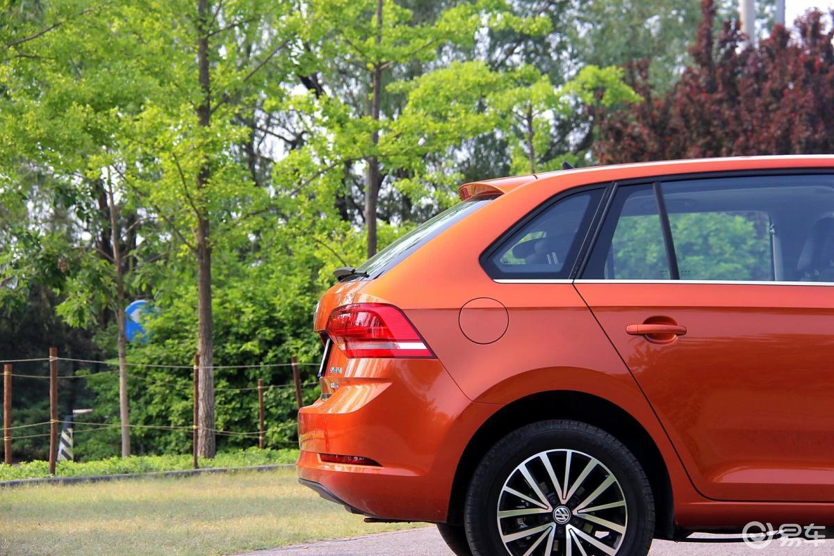 【桑塔纳2015款浩纳 230tsi dsg豪华型外观汽车图片-汽车图片大全】