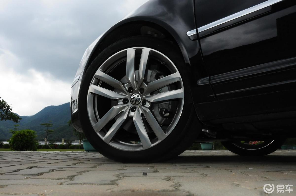 【辉腾2015款4.2l 奢享版轮圈汽车图片-汽车图片大全】-易车