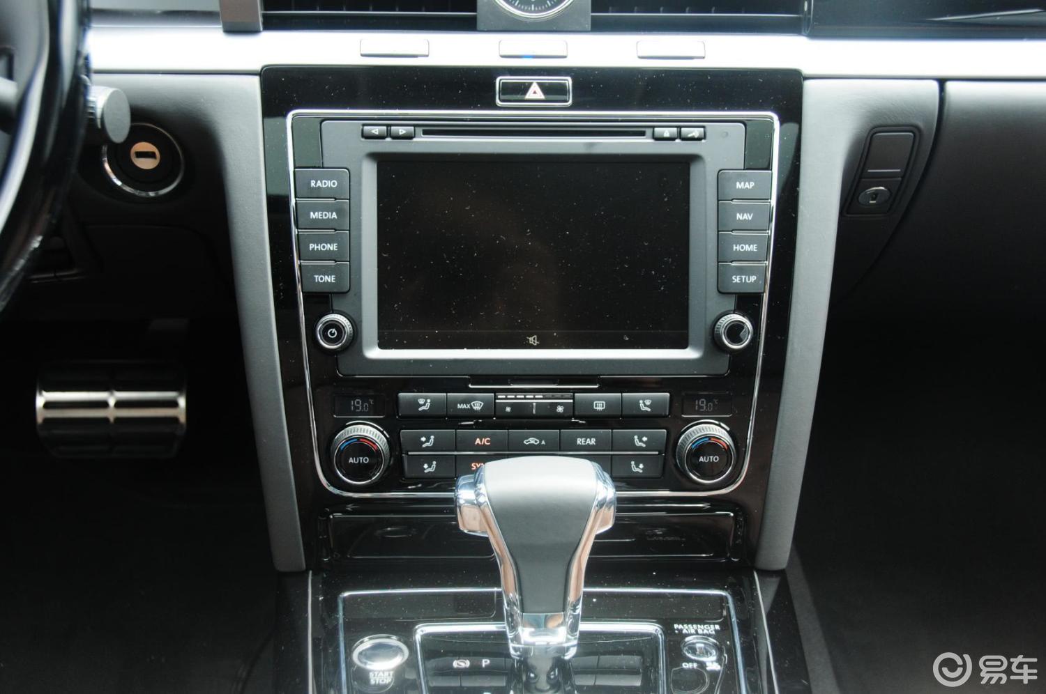 【辉腾2015款4.2l 奢享版中控台整体汽车图片-汽车图片大全】-易车