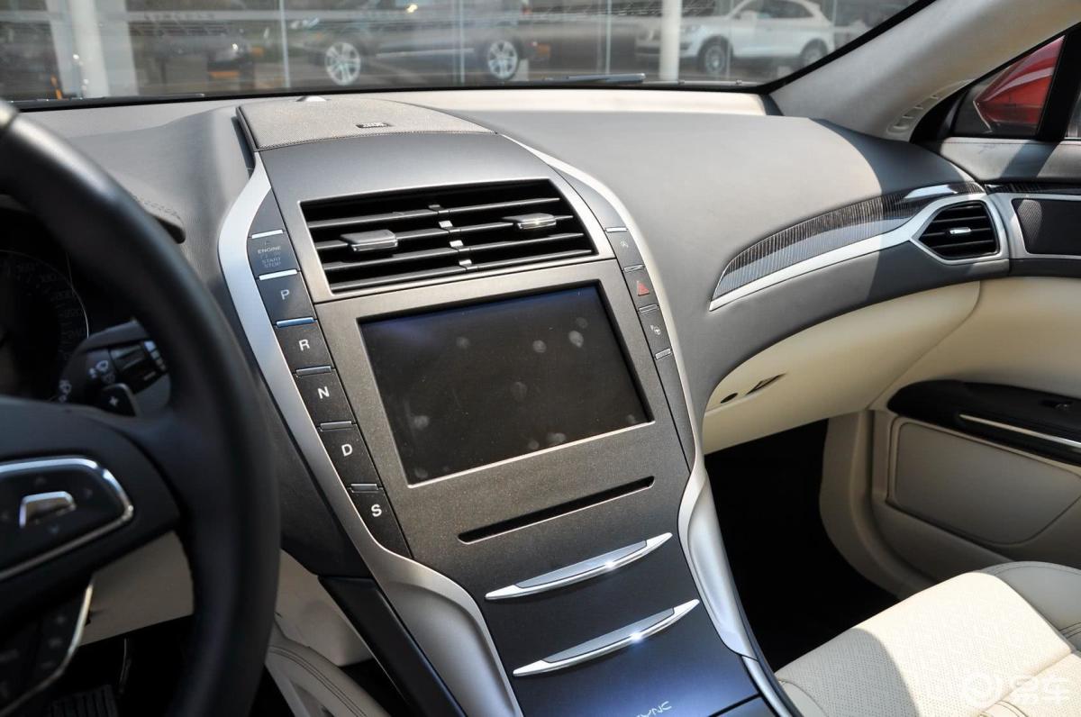 0t 总统系列中控台驾驶员方向汽车图片-汽车图片大全】-易车