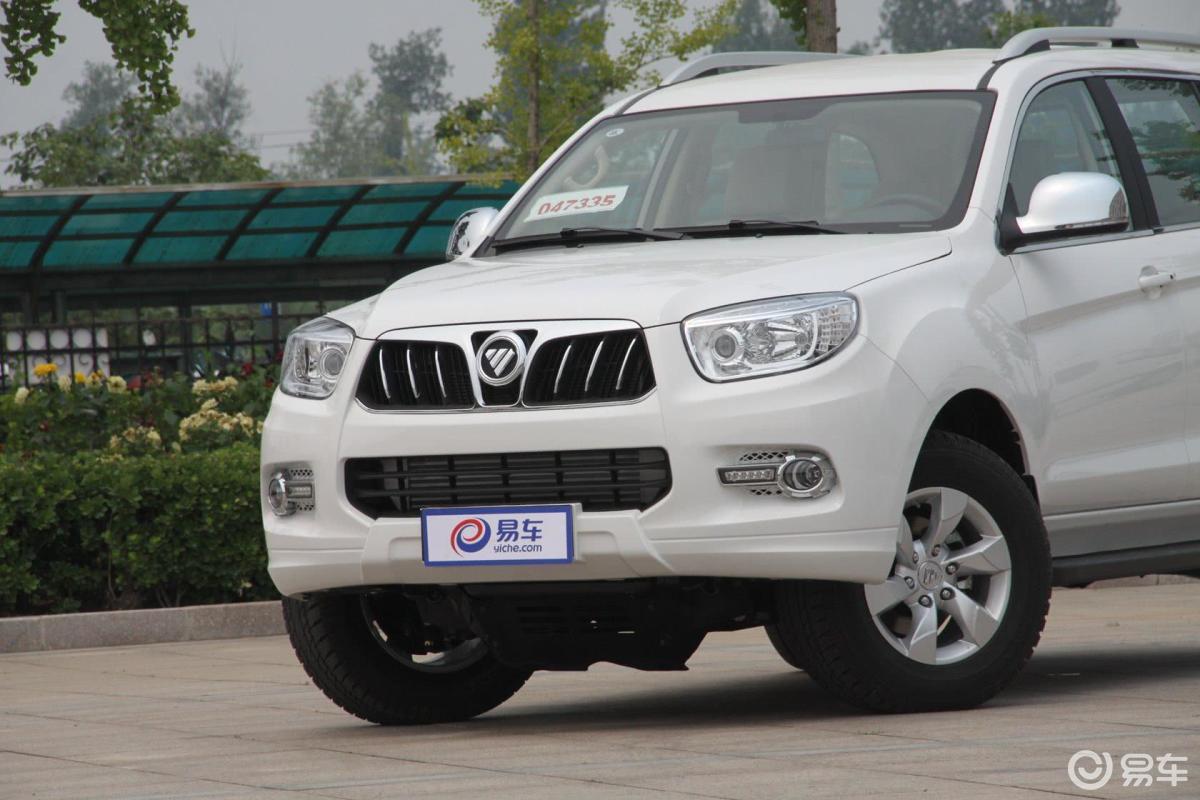 萨瓦纳 外观—象牙白色