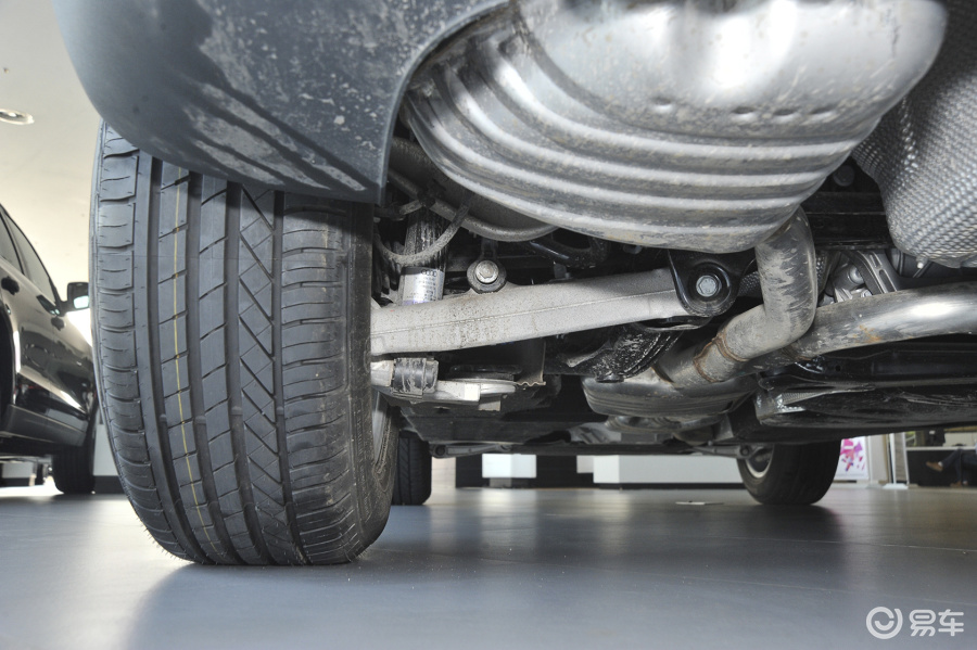 【奥迪q52015款40tfsi 进取型后悬挂汽车图片-汽车图片大全】-易车网