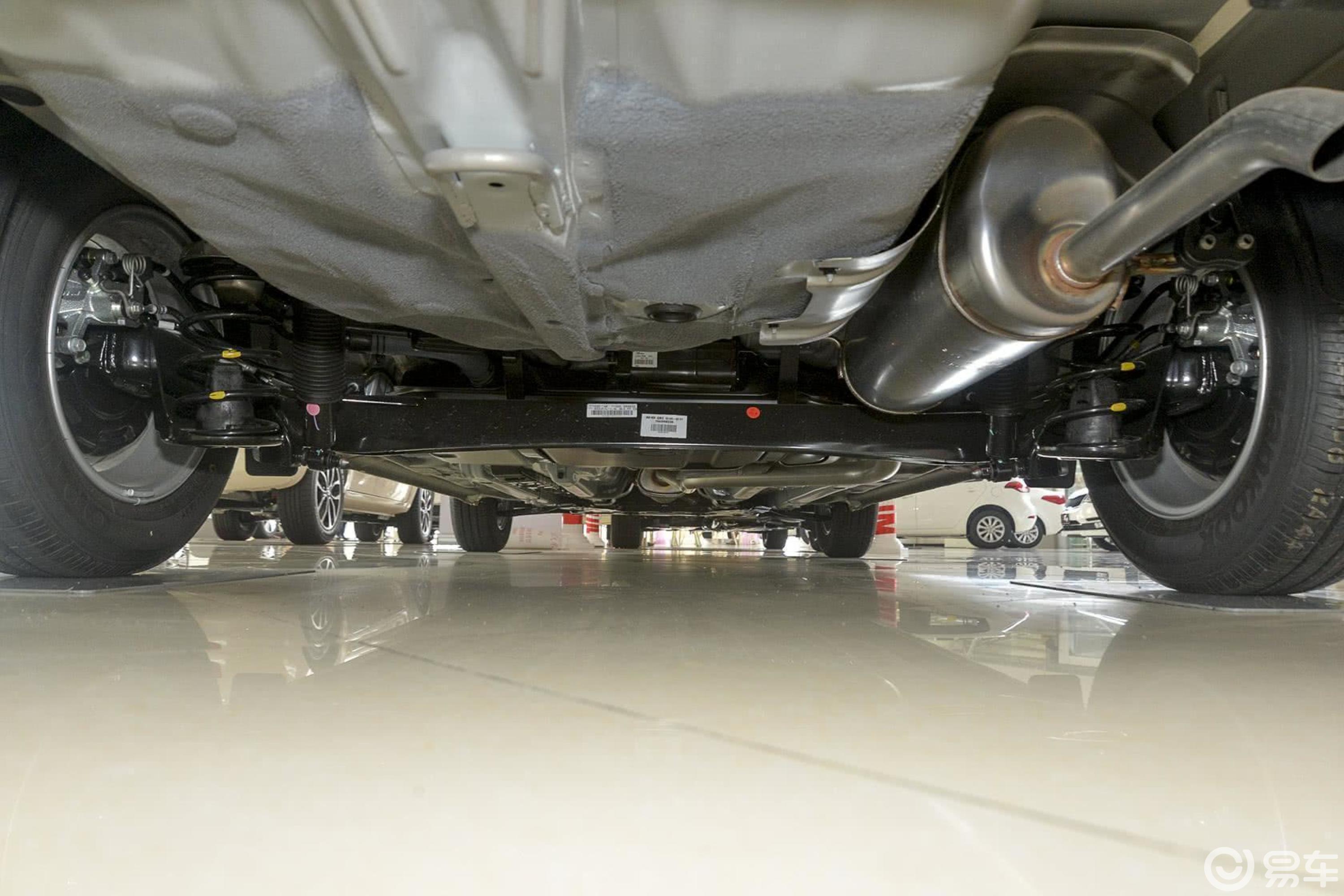 【起亚k22015款三厢 1.4l 手动 gls外观汽车图片-汽车图片大全】-易车