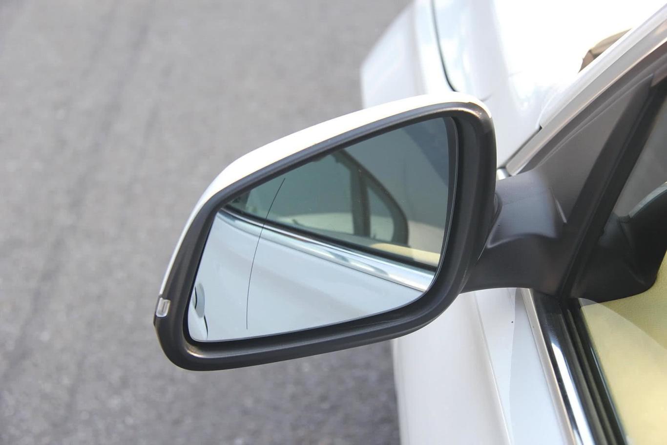 宝马3系316li 时尚型后视镜镜面