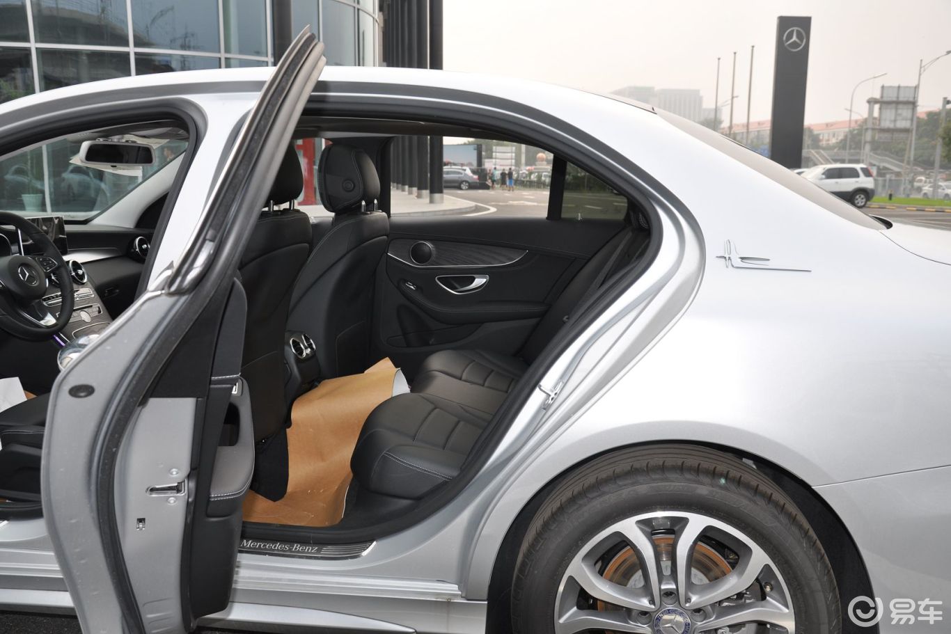 【奔驰c级 改款 c 200 l 运动型】奔驰c级_改款 c 200 l 运动型图片