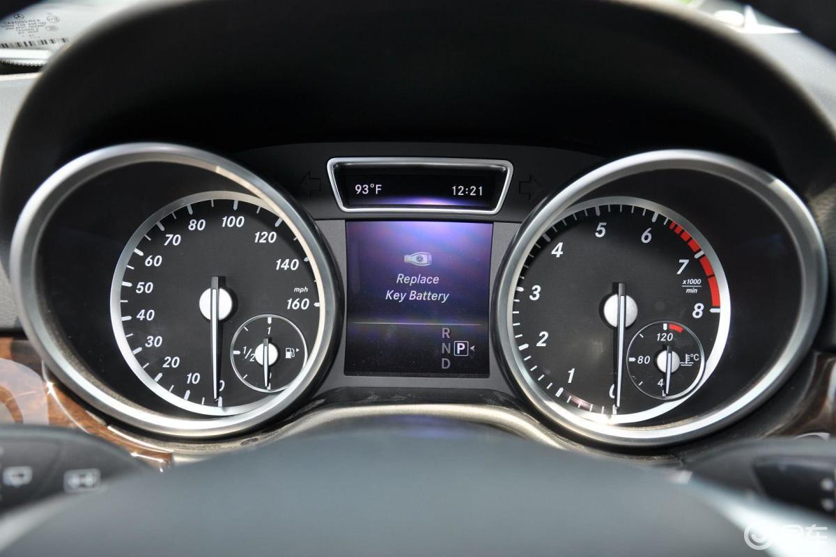 【奔驰m级2015款ml350 4matic 柴油版仪表盘汽车图片-汽车图片大全】