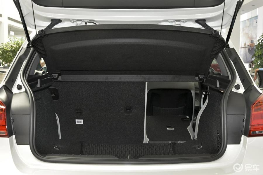【宝马1系2015款118i 领先型行李箱空间(后排右放倒)汽车图片-汽车