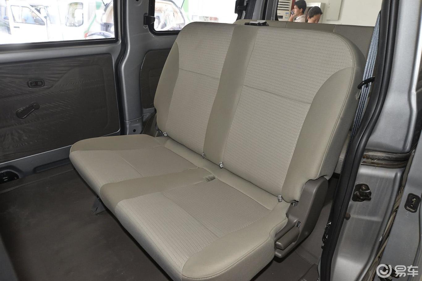 2l 实用型】五菱荣光v_1.2l 实用型图片-网通社汽车