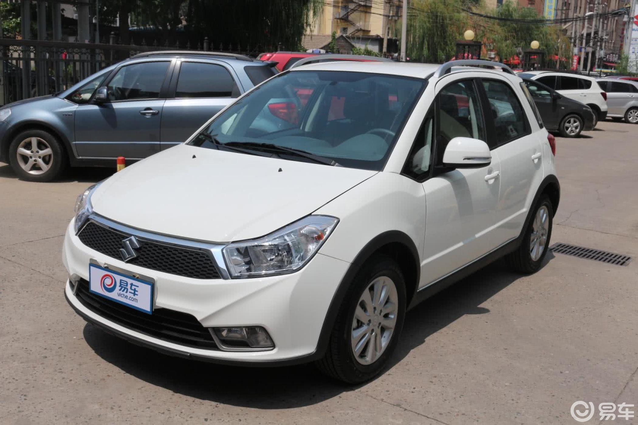 两厢1.6l 自动 酷锐限定版