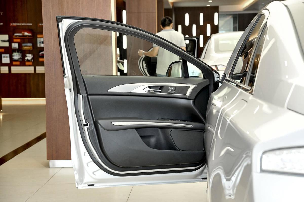 【林肯mkz2014款2.0t 尊雅版驾驶员侧车门内门板汽车图片-汽车图片大