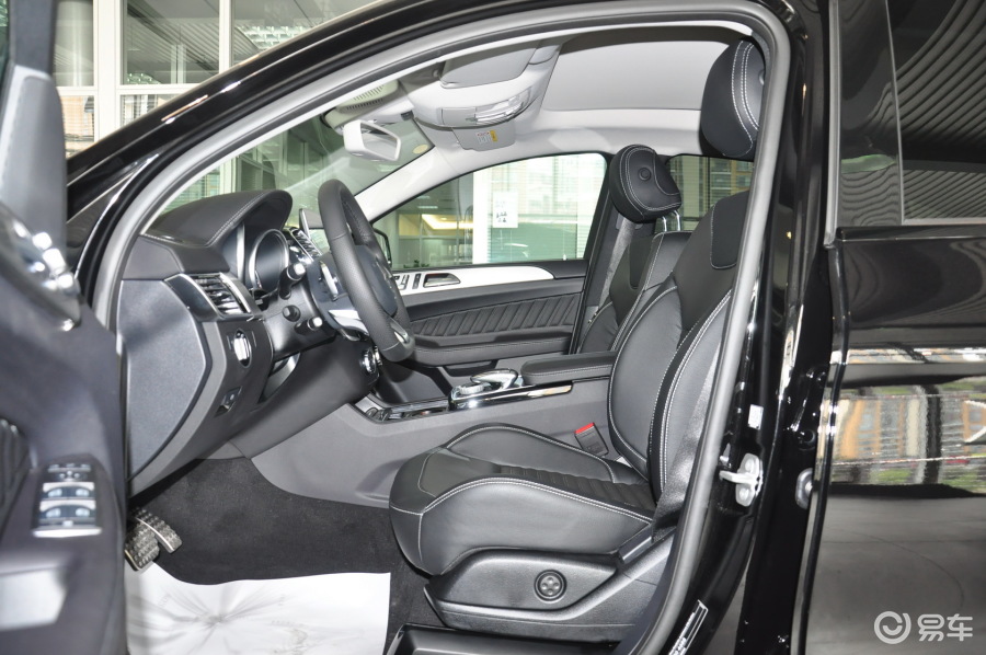 【奔驰gle级2015款gle 450 amg 4matic 运动suv前排空间汽车图片-汽车