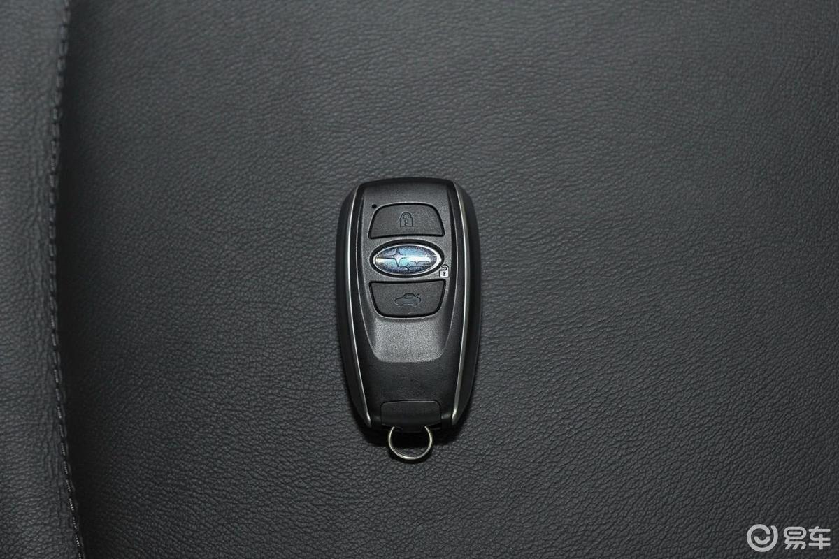 【斯巴鲁xv2015款2.0i豪华版钥匙汽车图片-汽车图片大全】-易车