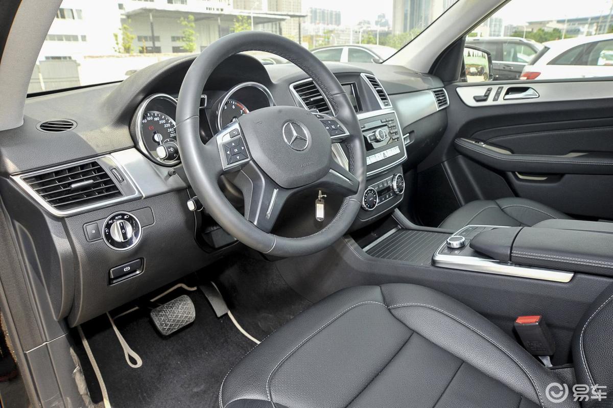 【奔驰m级2014款ml320 4matic内饰汽车图片-汽车图片大全】-易车