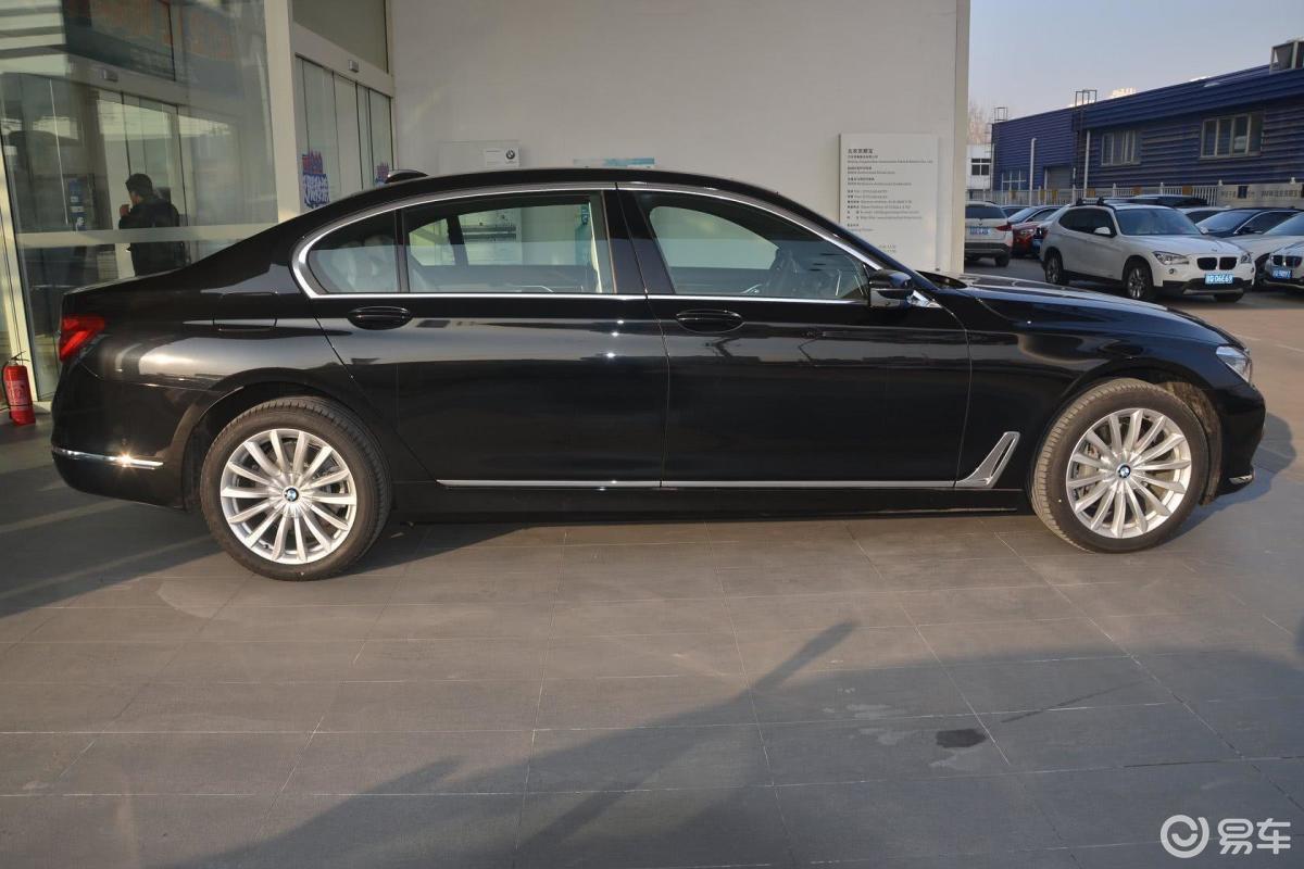 【宝马7系2016款740li 豪华型正侧车头向右水平汽车图片-汽车图片大全