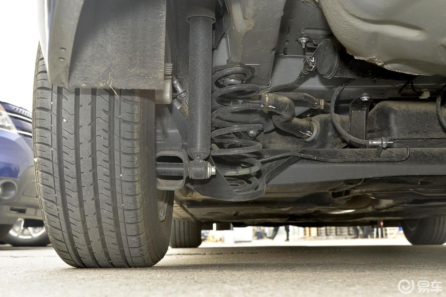 【福睿斯2015款1.5l 自动舒适型后悬挂汽车图片-汽车图片大全】-易车