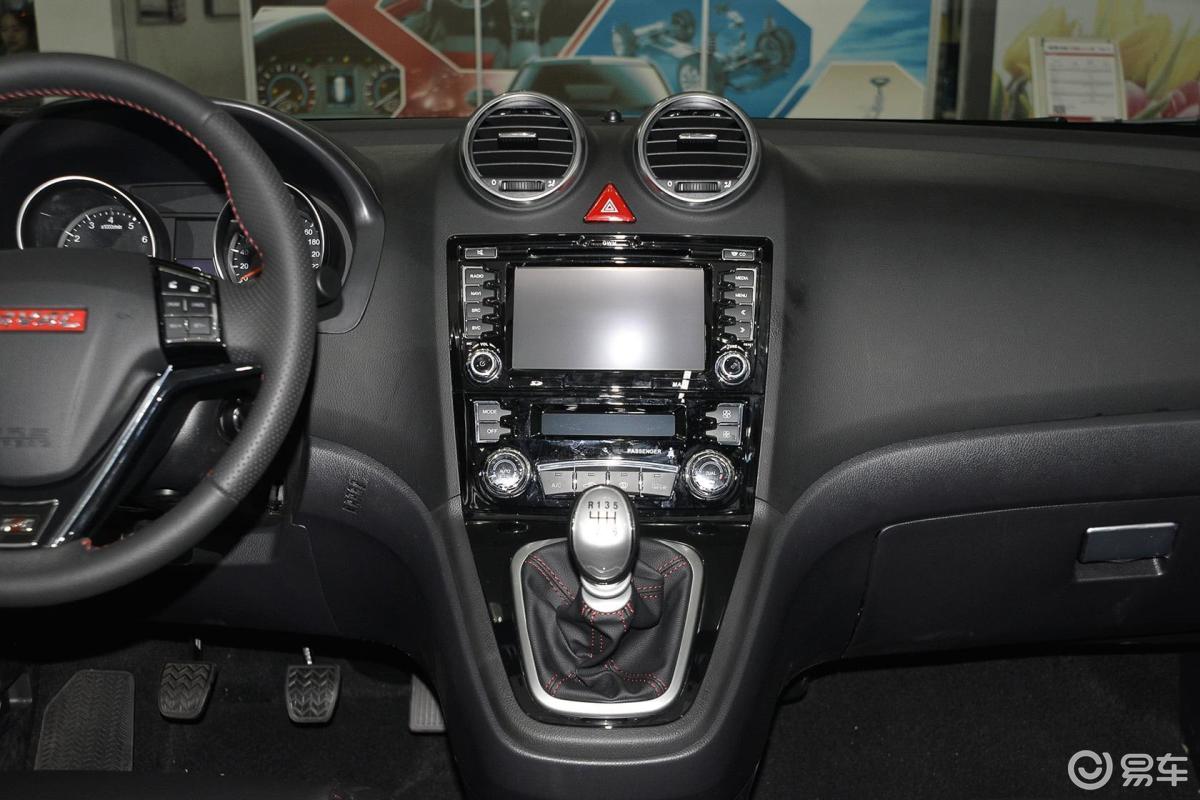 5t 手动 两驱 精英型 中控台整体汽车图片-汽车图片大全】-易车