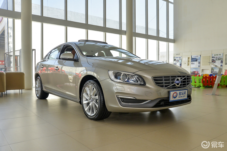 【沃尔沃亚太s60l2016款2.