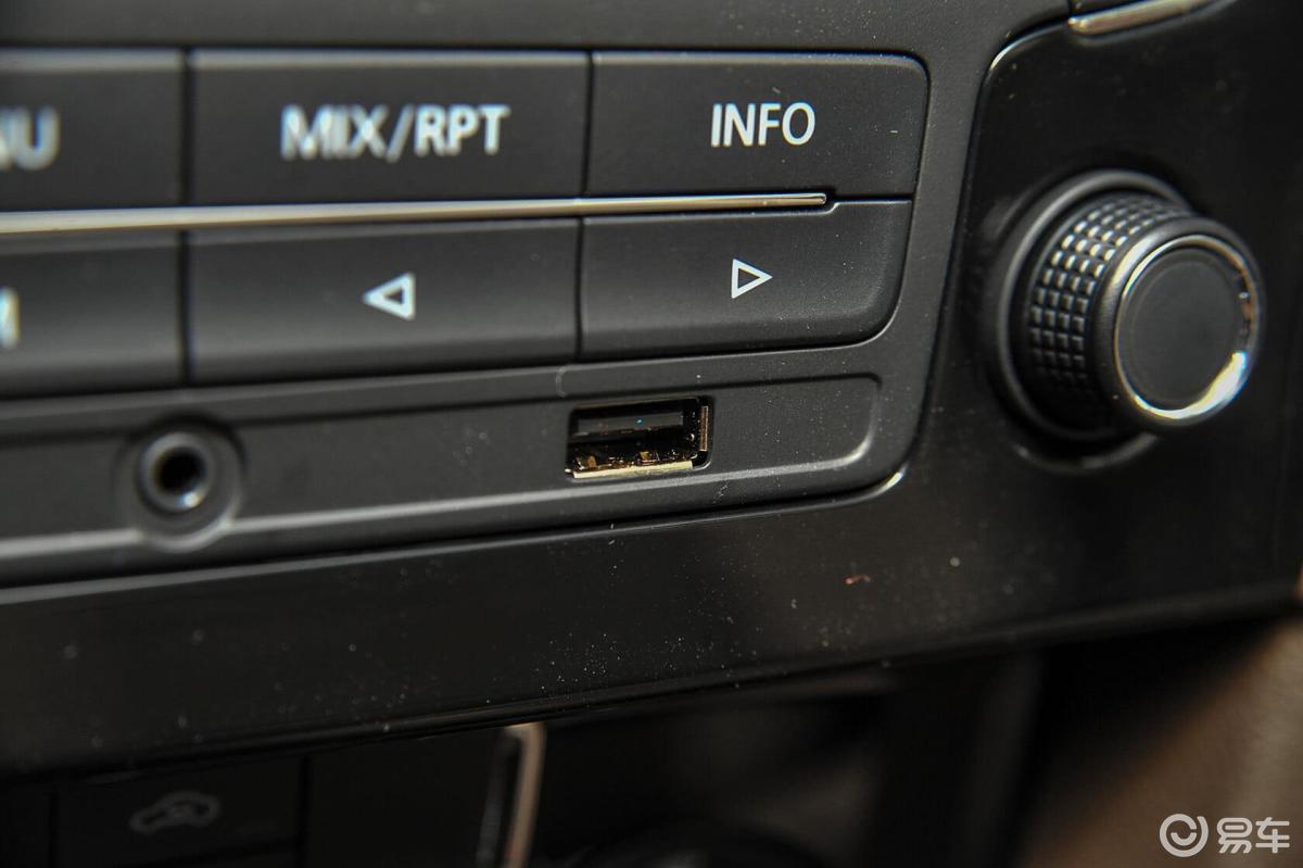 【宝来2015款1.6l 自动 舒适型usb接口汽车图片-汽车图片大全】-易车